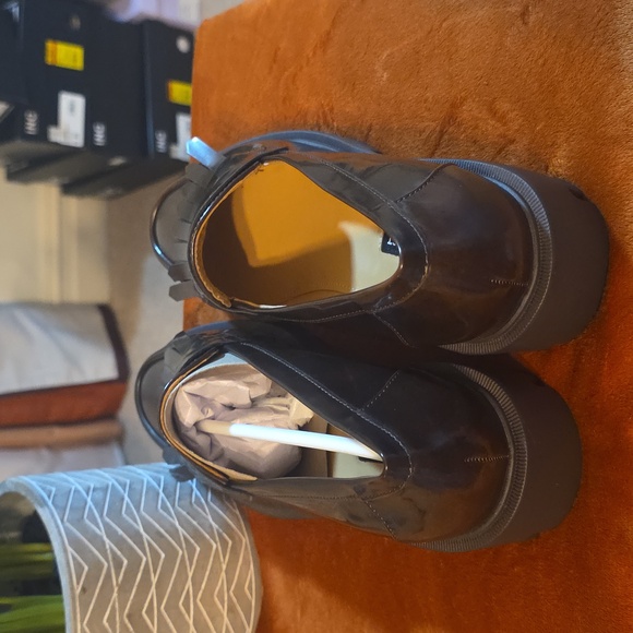 Nine West Glossy Brown Leather Loafers - Picture 3 of 10